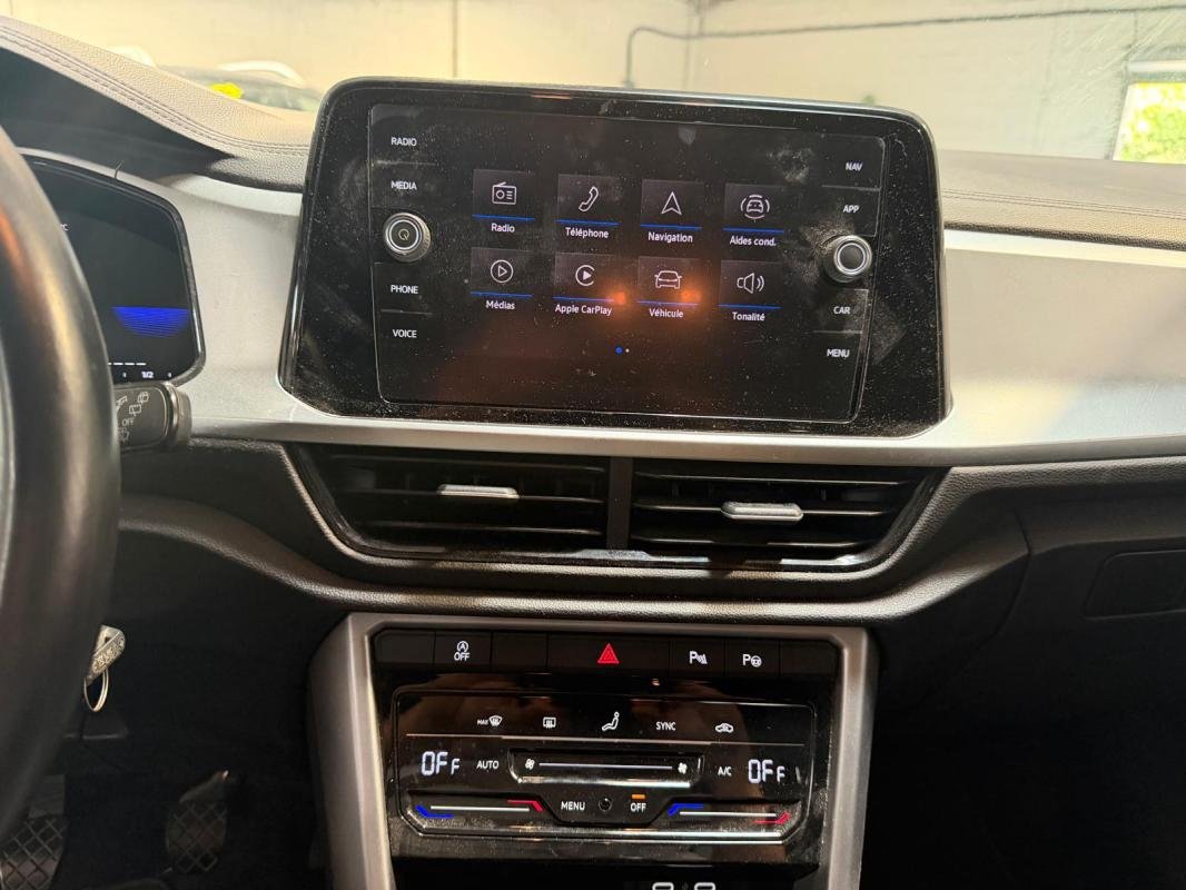 Volkswagen T-Roc - Photo 12