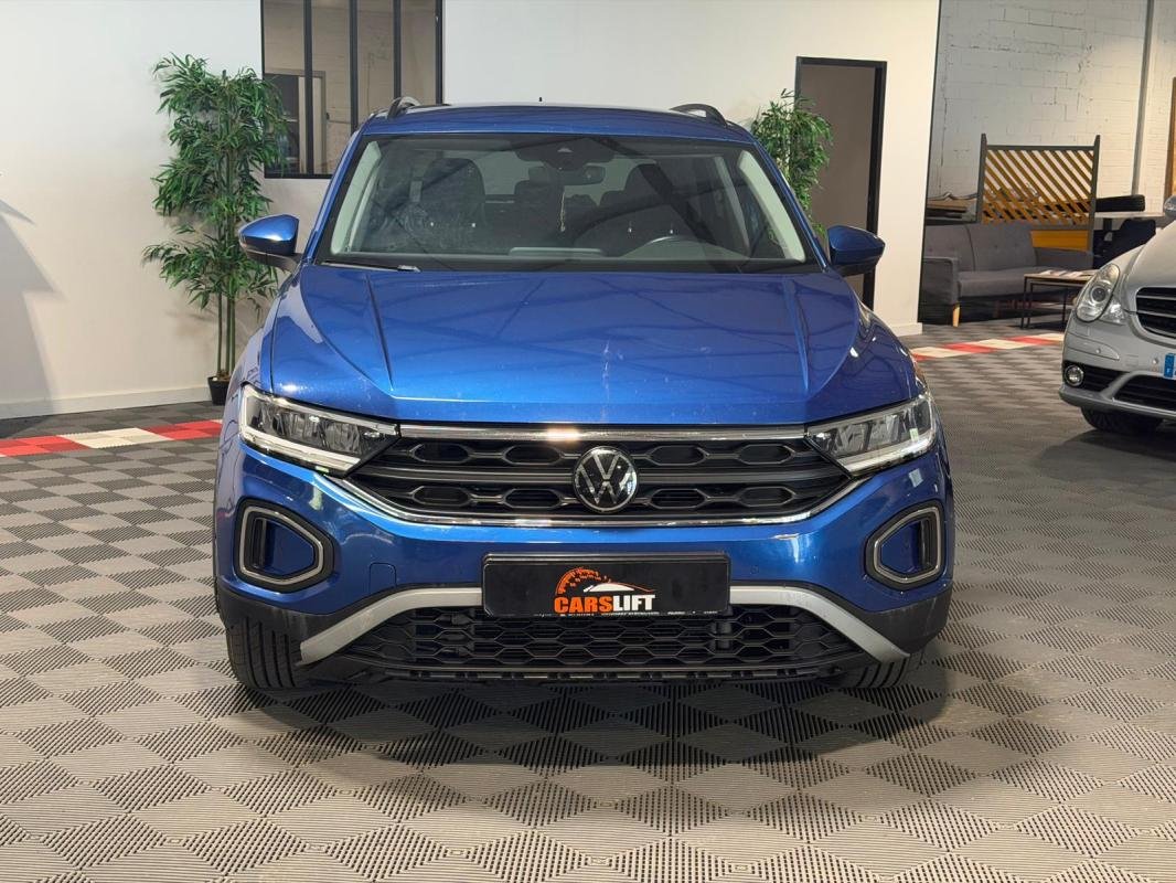 Volkswagen T-Roc - Photo 2