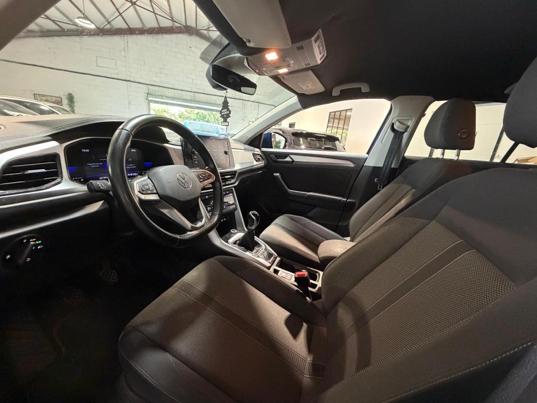 Volkswagen T-Roc - Photo 9