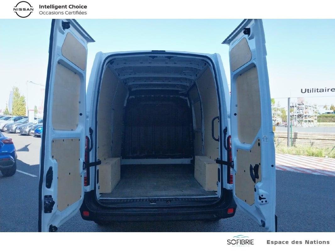 Nissan Interstar - Photo 14