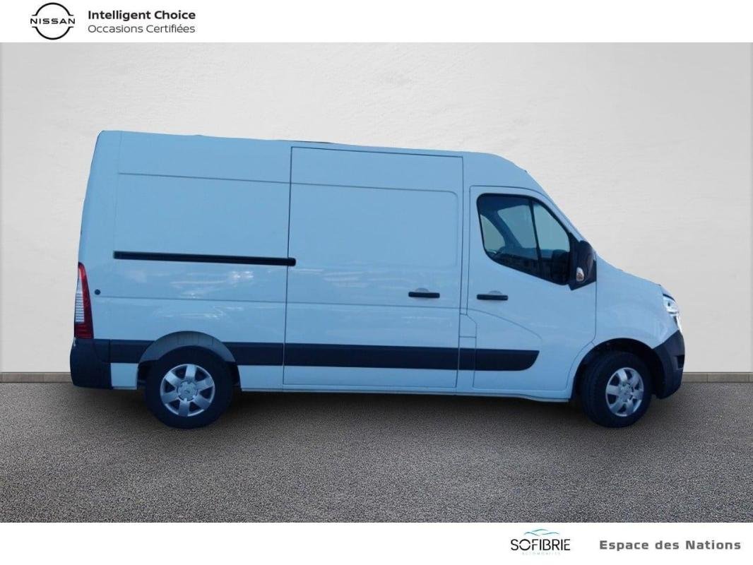 Nissan Interstar - Photo 4