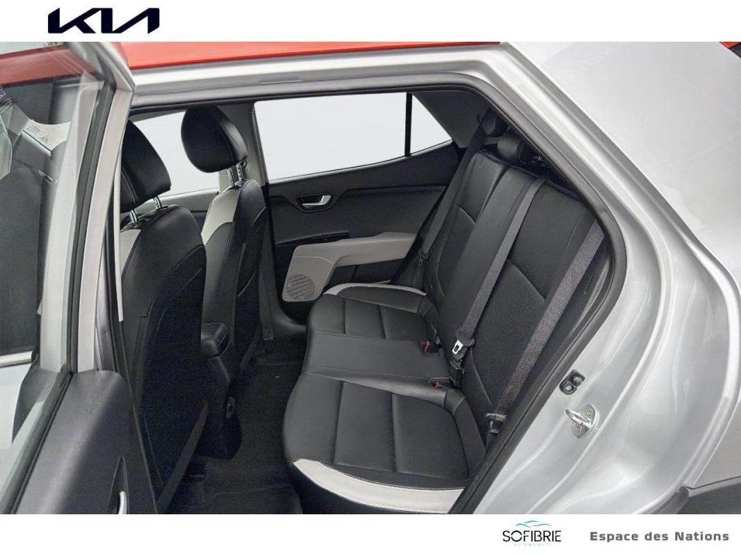 Kia Stonic - Photo 12