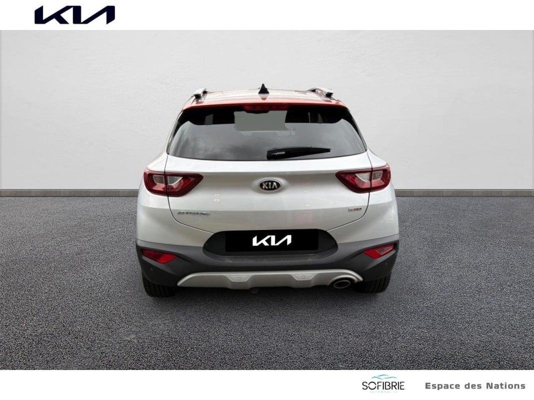 Kia Stonic - Photo 13