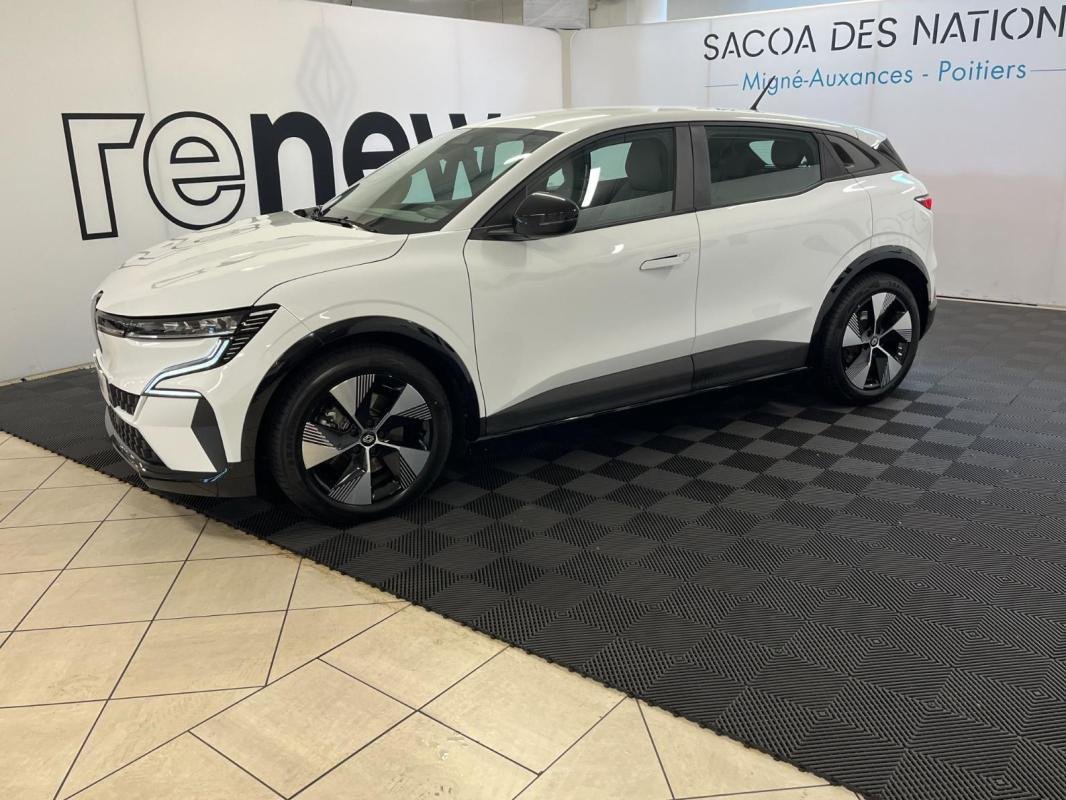 Renault Mégane E-TECH - Photo 2