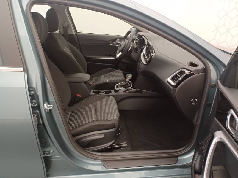 Kia CEED - Photo 14