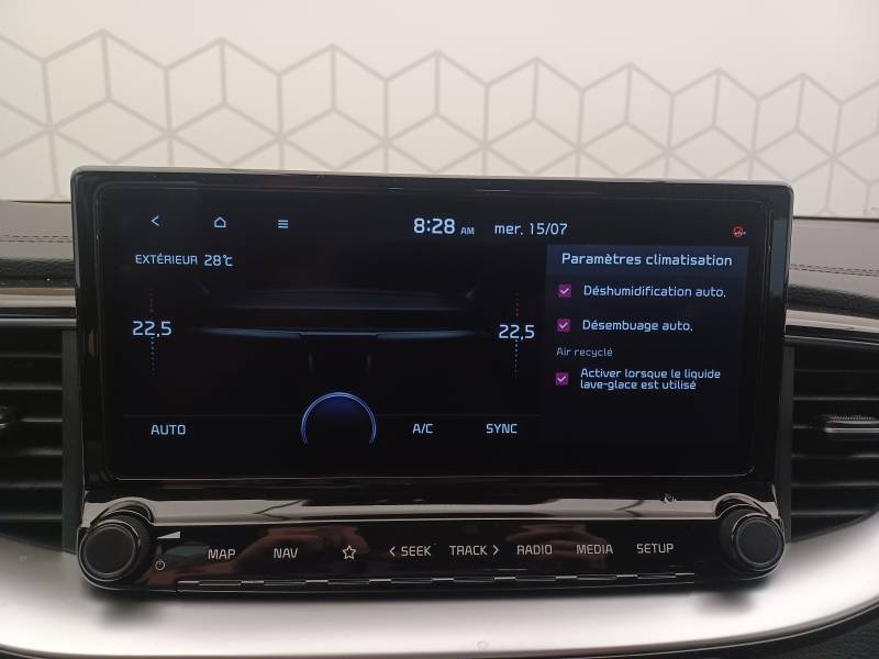Kia CEED - Photo 21