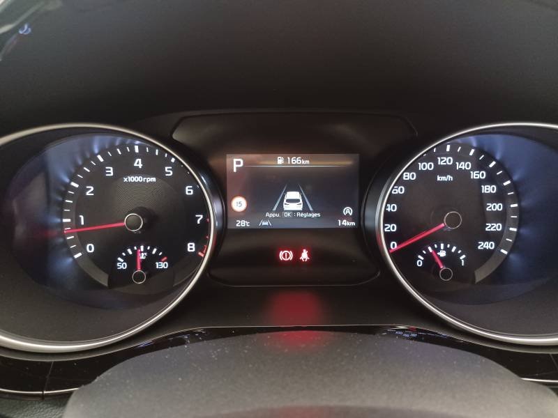 Kia CEED - Photo 24