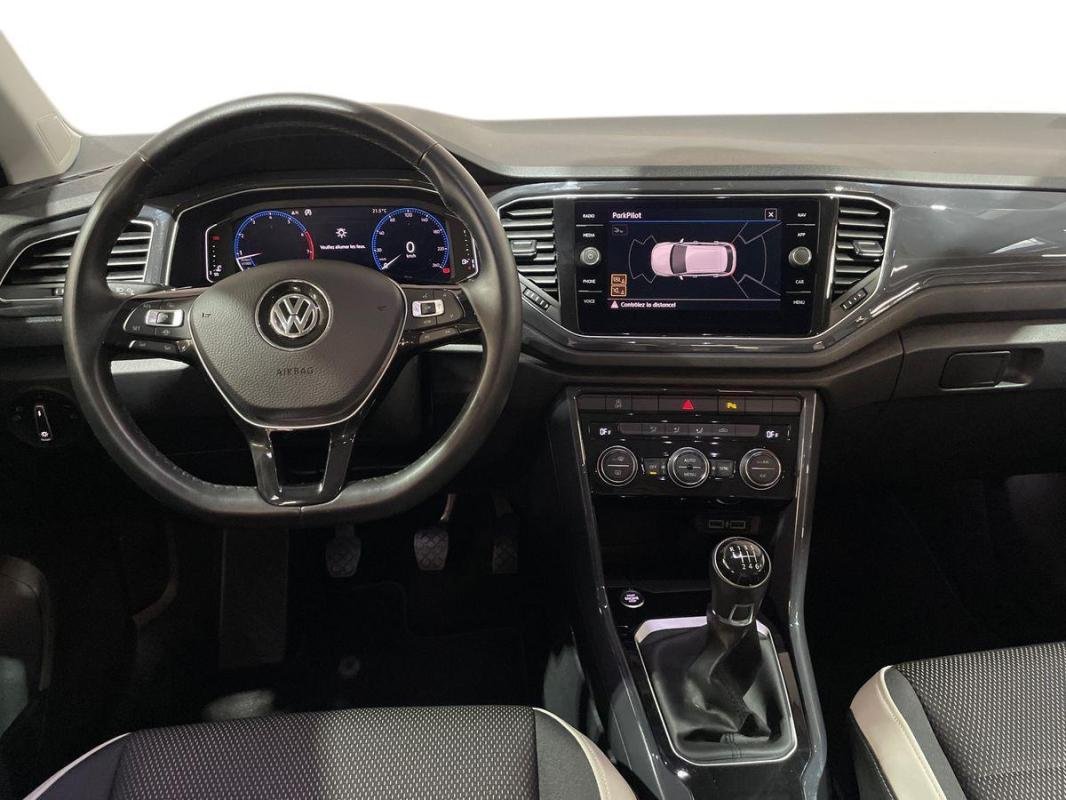 Volkswagen T-Roc - Photo 24