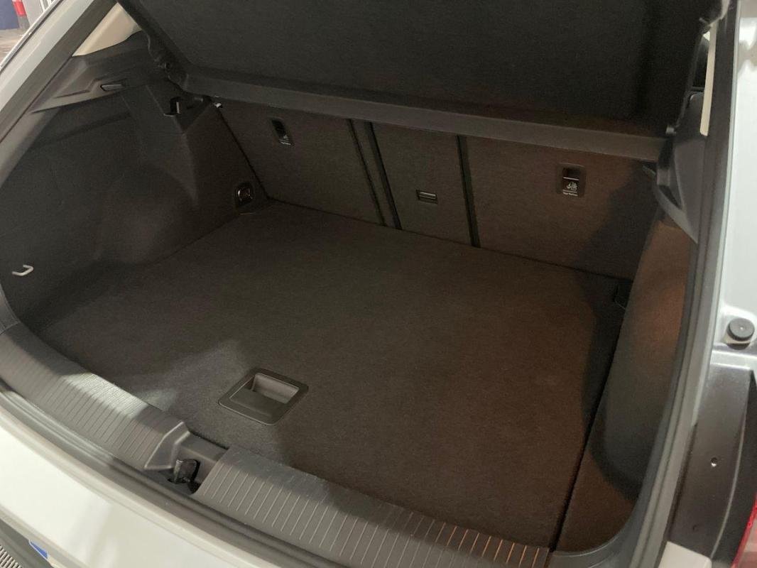 Volkswagen T-Roc - Photo 32