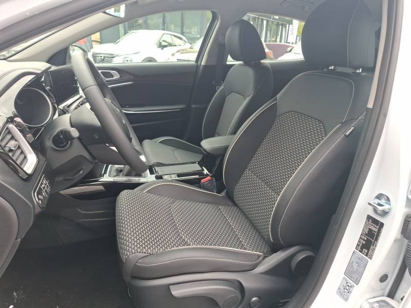 Kia Xceed - Photo 14