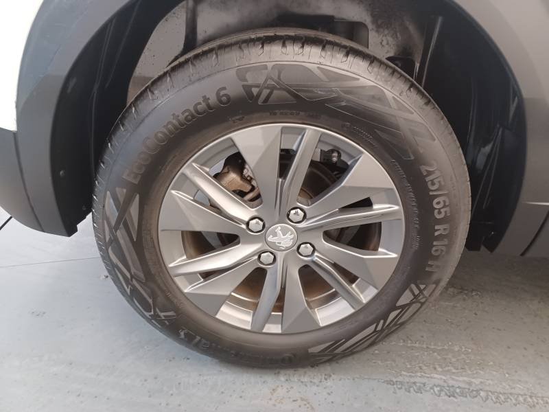 Peugeot 2008 - Photo 9