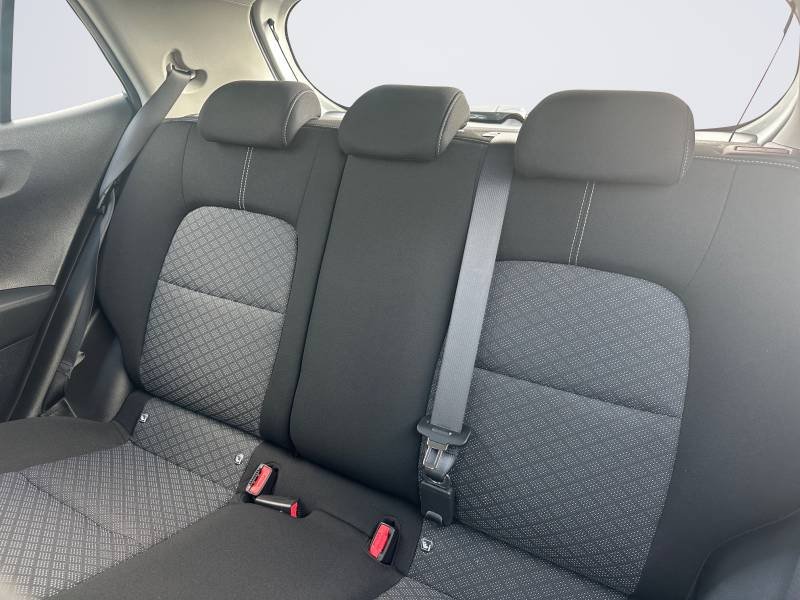Kia Picanto - Photo 13
