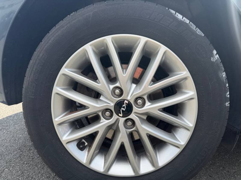 Kia Rio - Photo 16