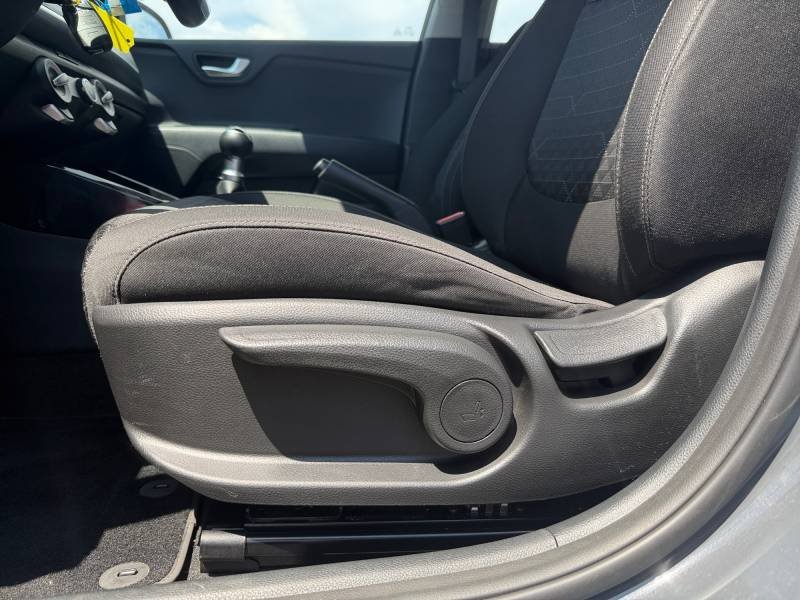 Kia Rio - Photo 31