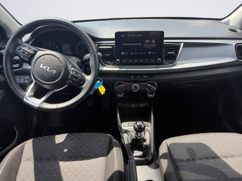 Kia Rio - Photo 10