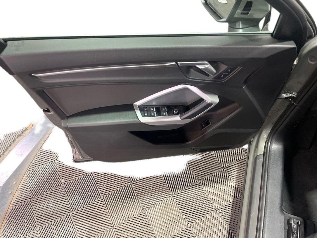 Audi Q3 - Photo 15