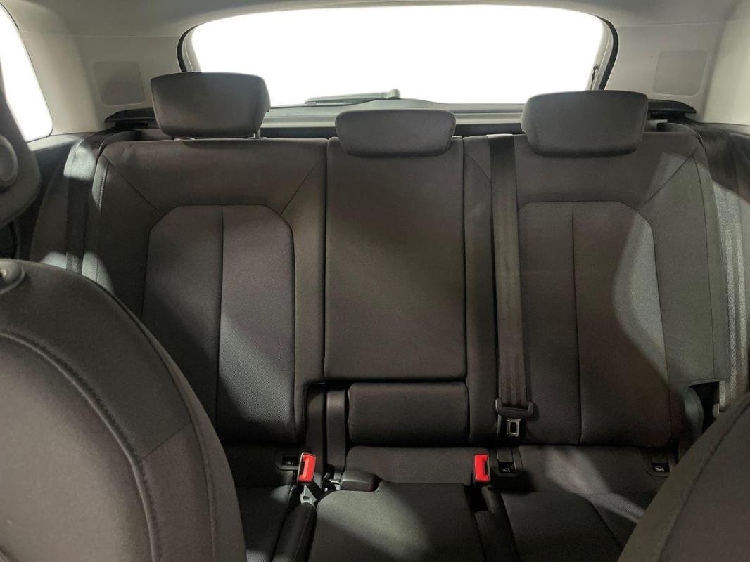 Audi Q3 - Photo 22