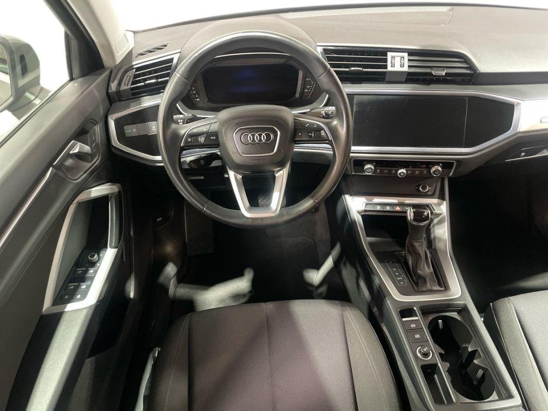 Audi Q3 - Photo 24