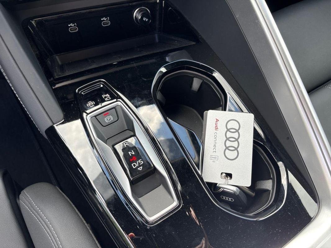 Audi Q5 - Photo 11