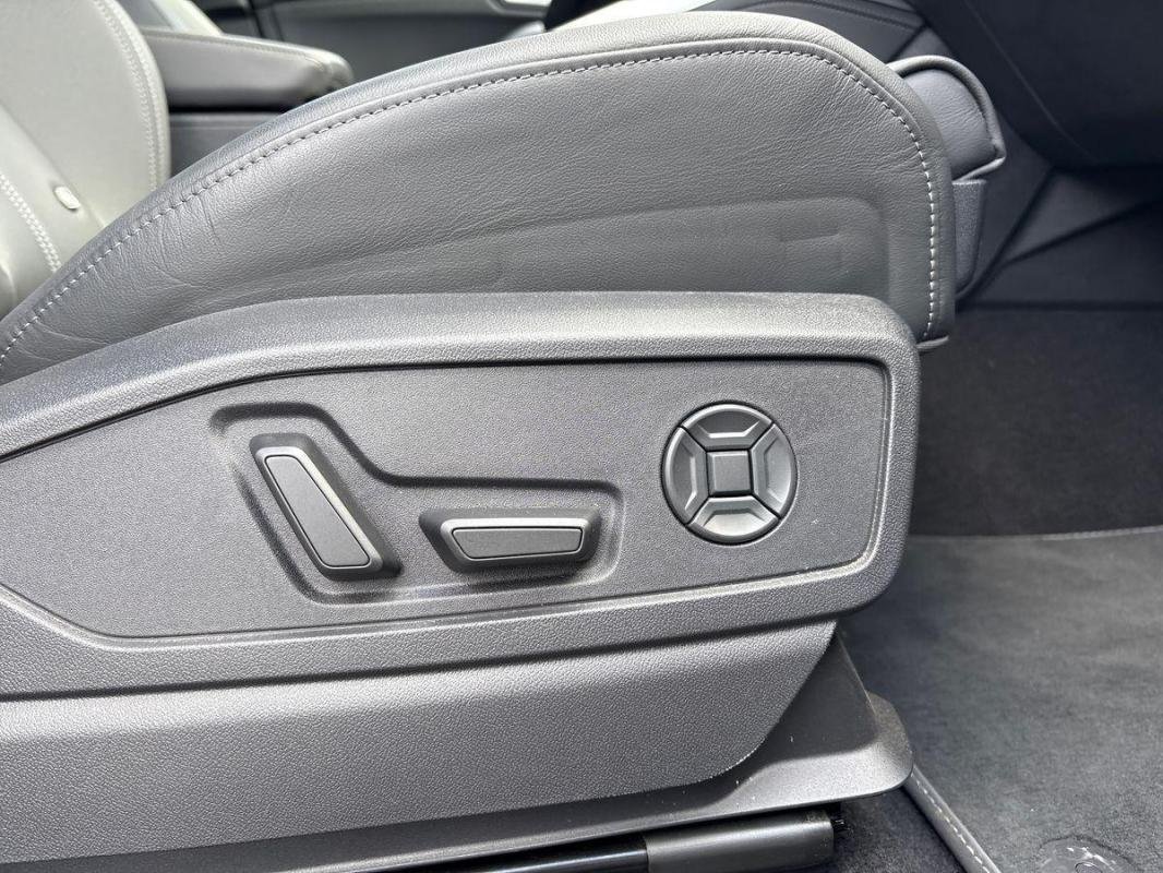 Audi Q5 - Photo 14