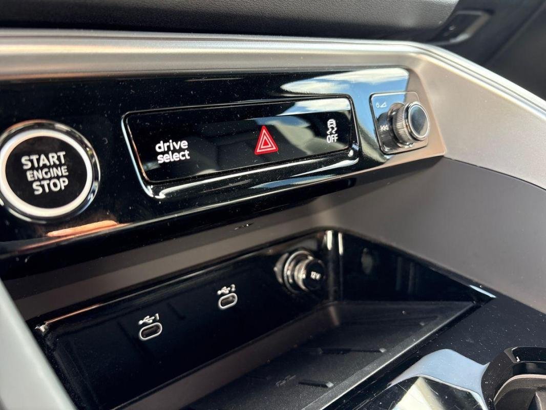 Audi Q5 - Photo 19