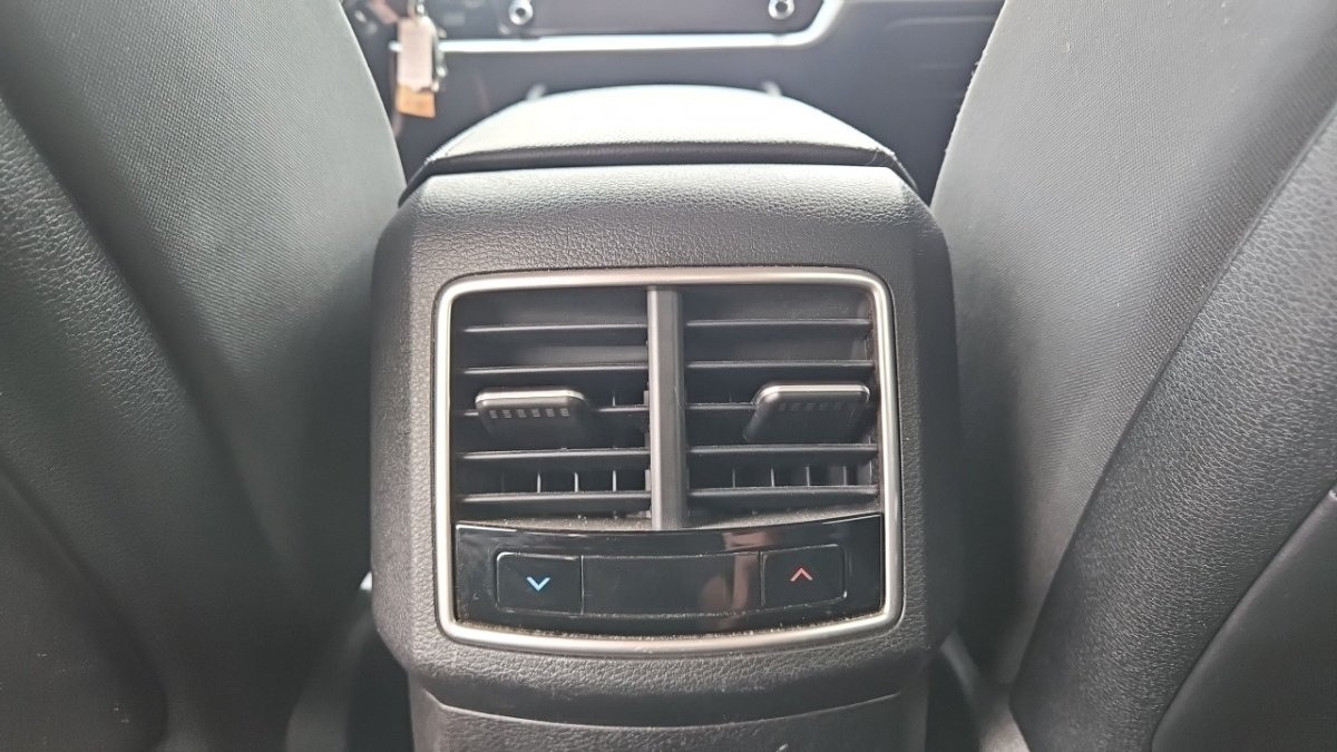 Kia Sportage - Photo 28