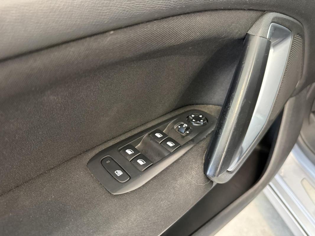 Peugeot 308 - Photo 15