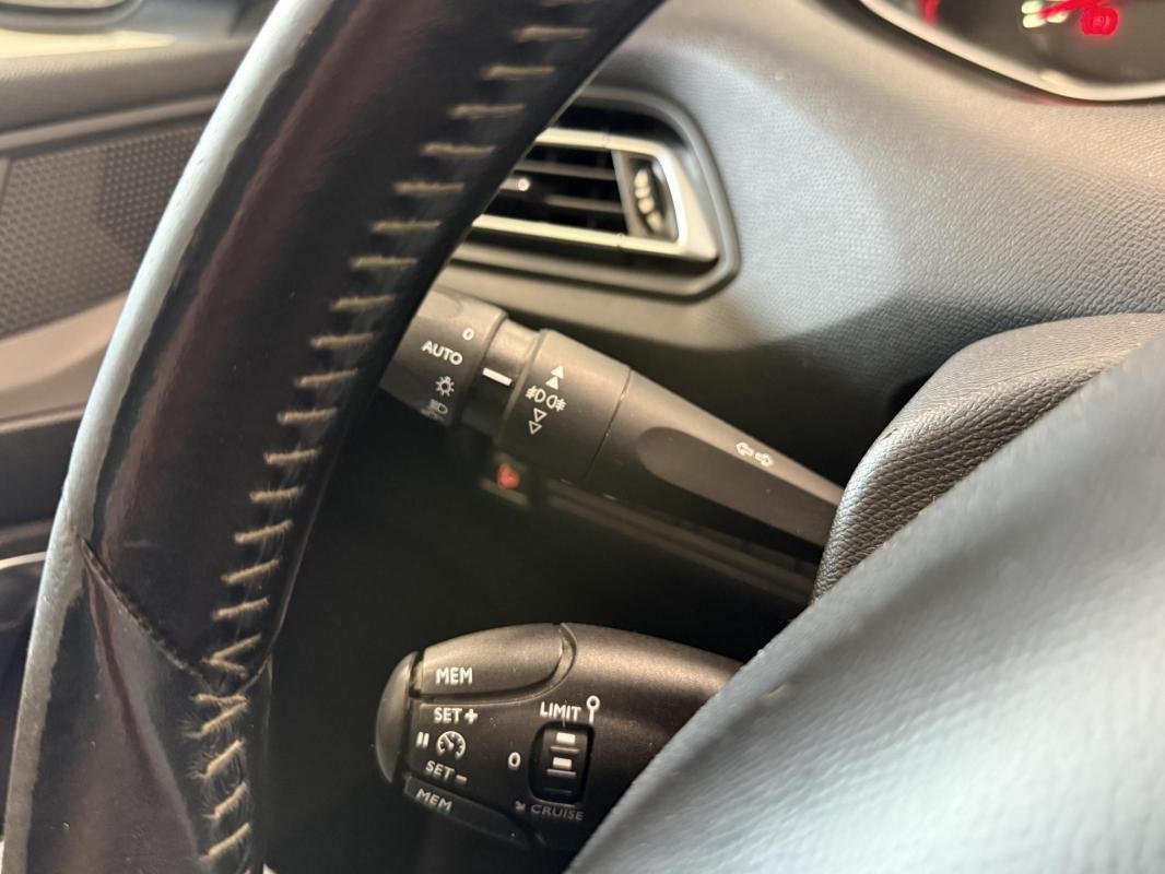 Peugeot 308 - Photo 16