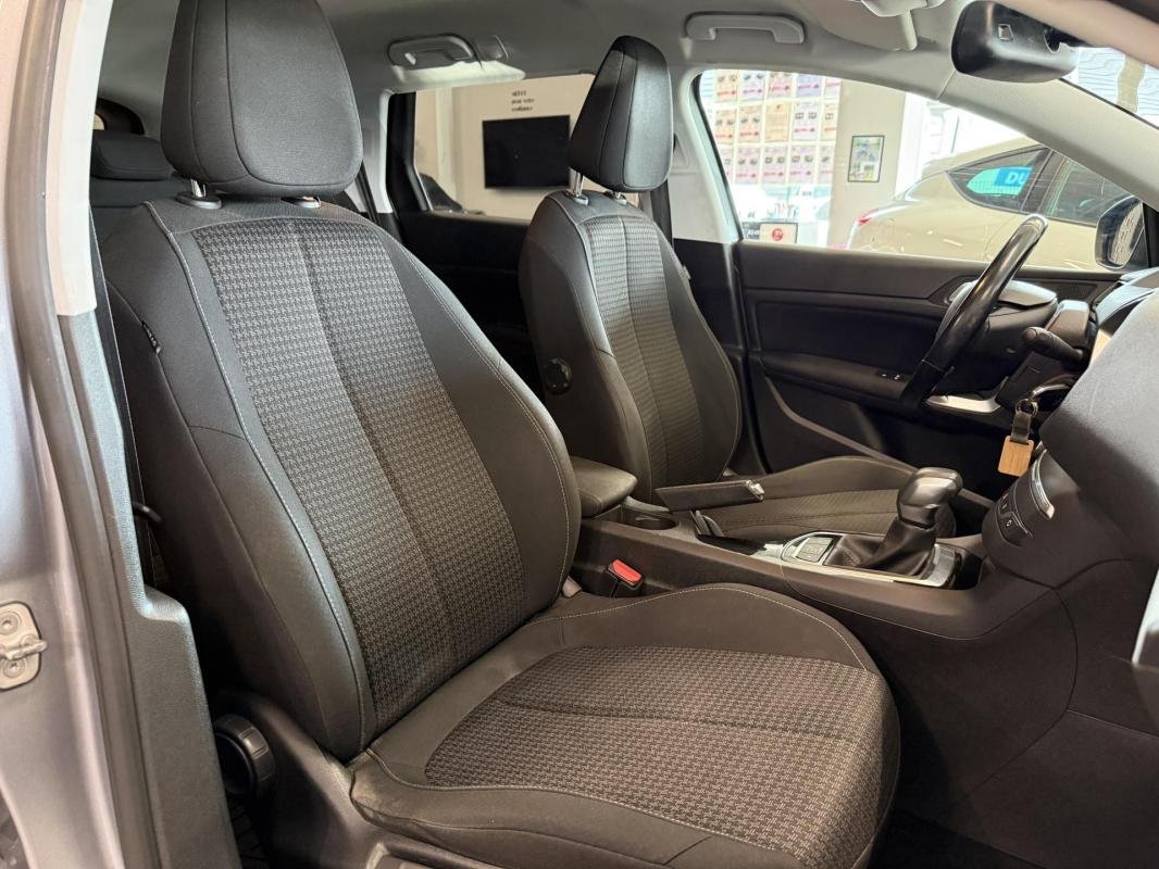 Peugeot 308 - Photo 7