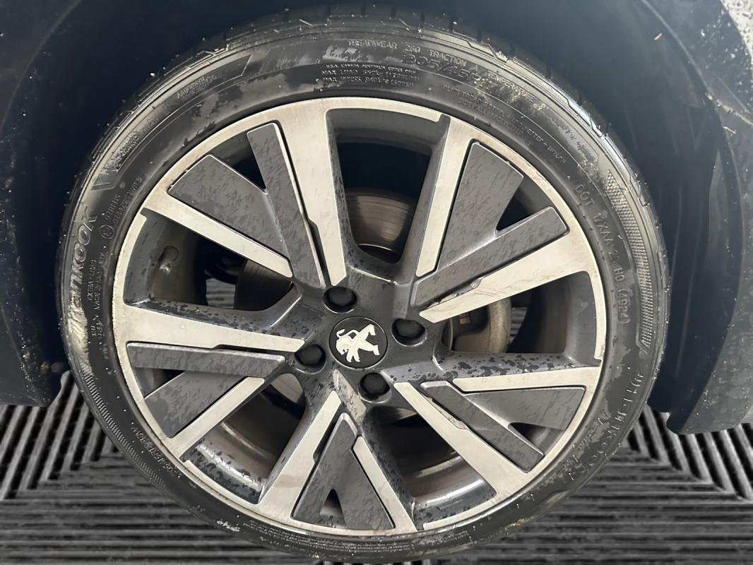 Peugeot 208 - Photo 22