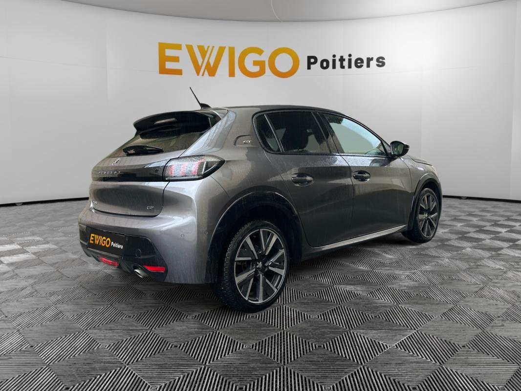 Peugeot 208 - Photo 6