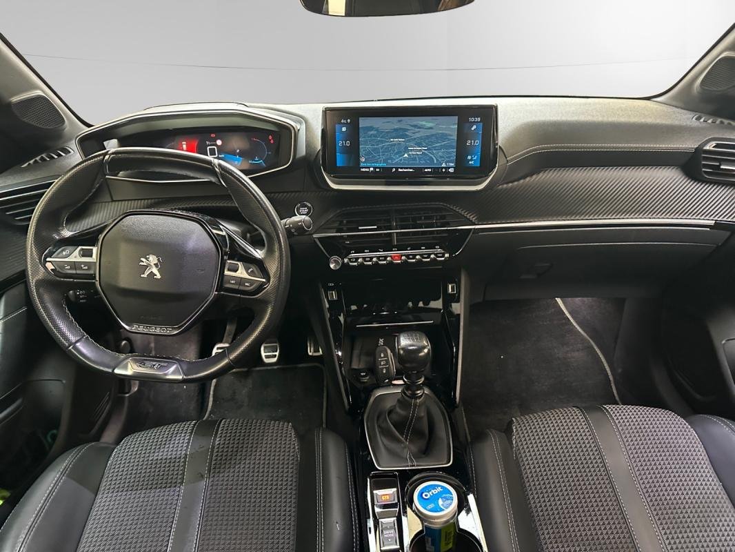 Peugeot 208 - Photo 9