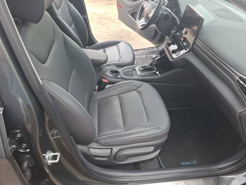 Hyundai Ioniq - Photo 11
