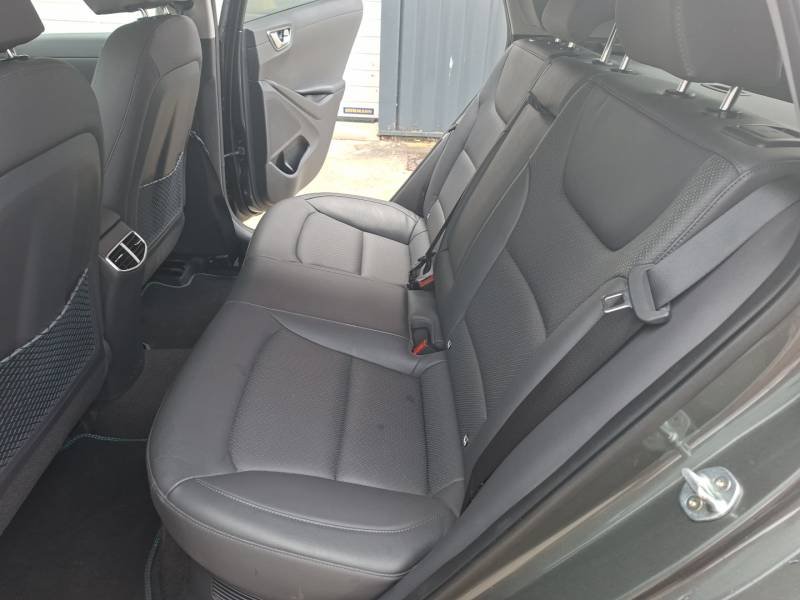 Hyundai Ioniq - Photo 25