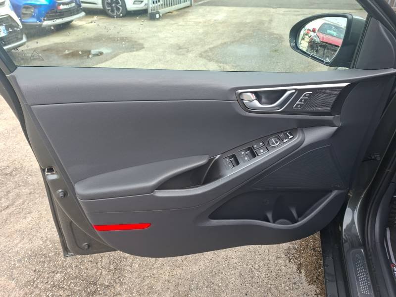Hyundai Ioniq - Photo 28