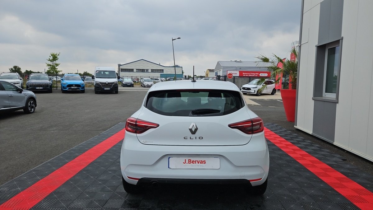 Renault Clio - Photo 4