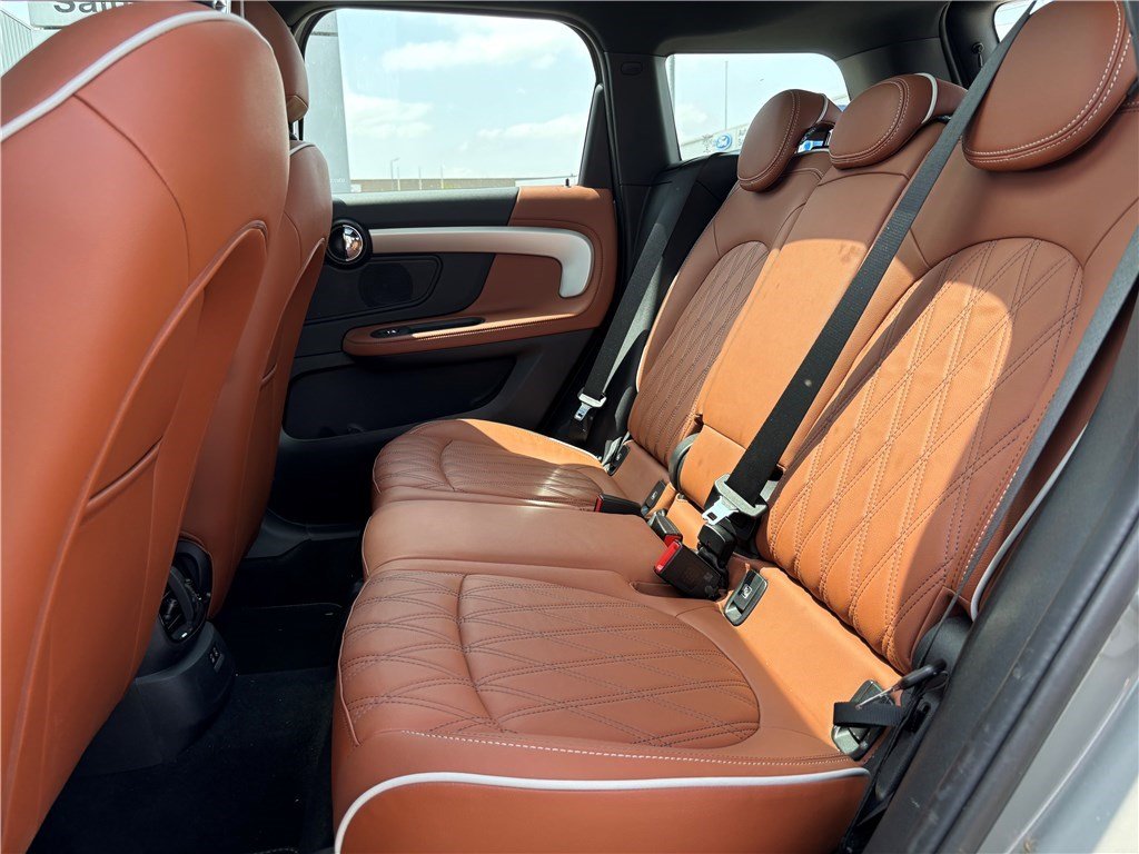 Mini Countryman - Photo 11