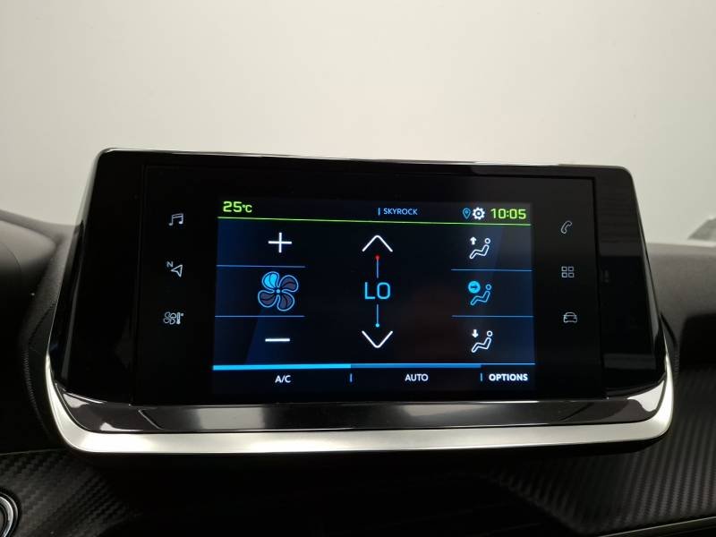 Peugeot 208 - Photo 20