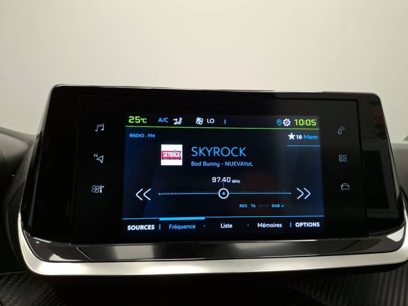 Peugeot 208 - Photo 21