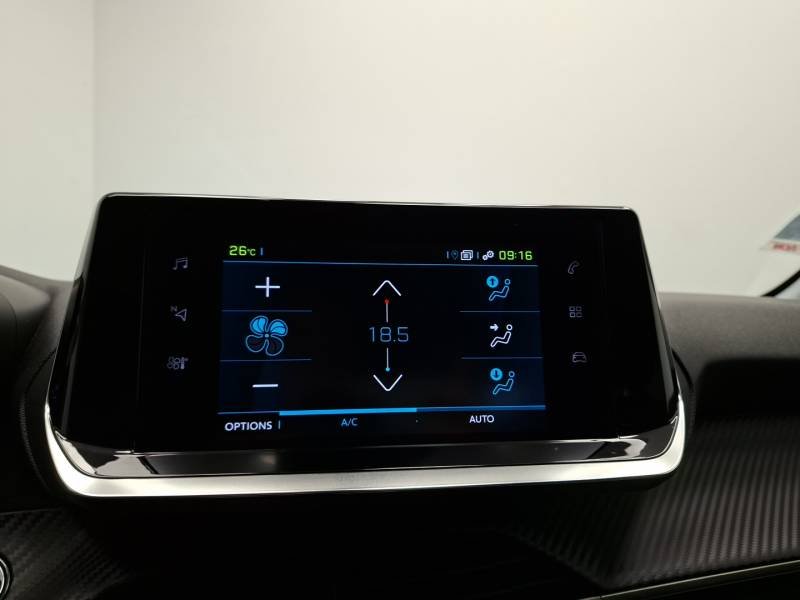 Peugeot 208 - Photo 19
