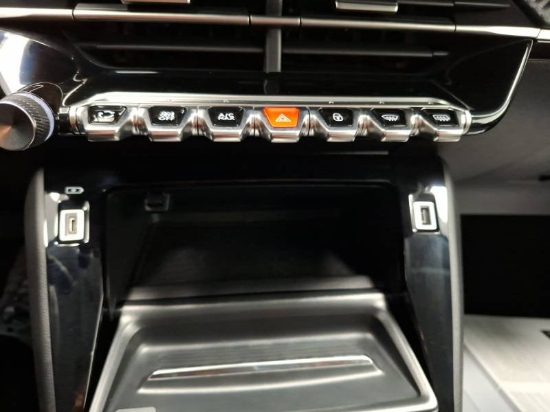 Peugeot 208 - Photo 29