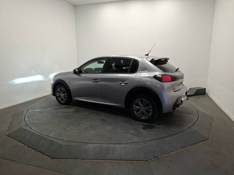 Peugeot 208 - Photo 3