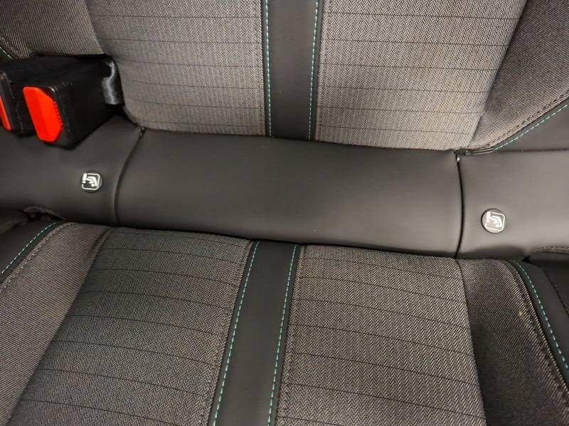 Peugeot 208 - Photo 32