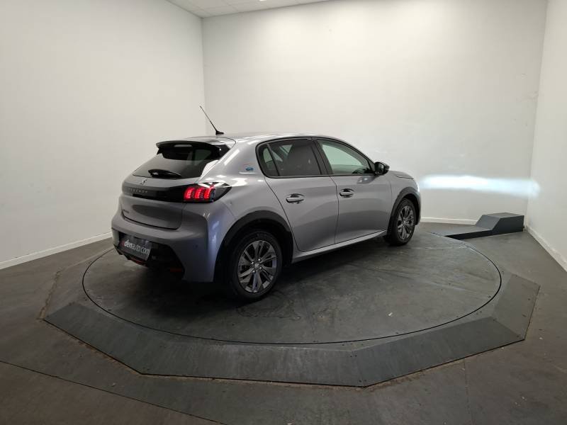 Peugeot 208 - Photo 5