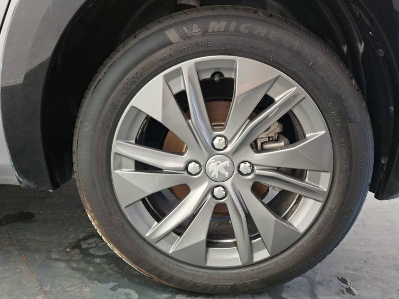 Peugeot 208 - Photo 10