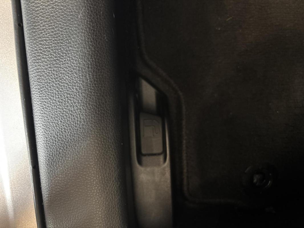 Toyota Yaris - Photo 17