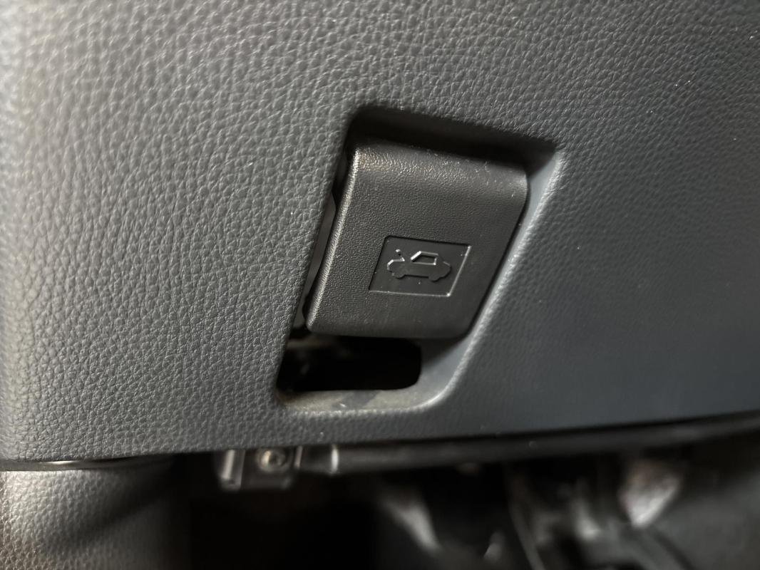 Toyota Yaris - Photo 18