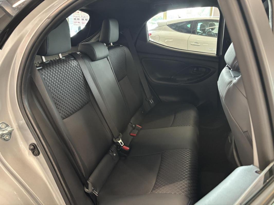 Toyota Yaris - Photo 10