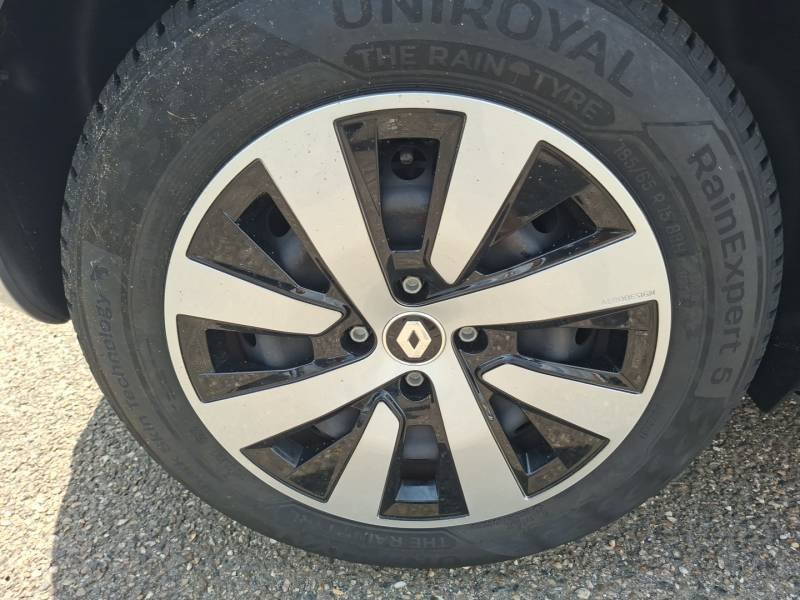 Renault Clio - Photo 18