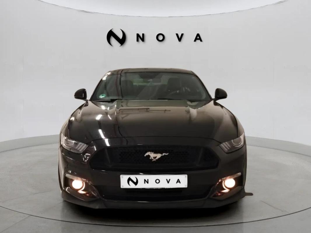 Ford Mustang - Photo 2